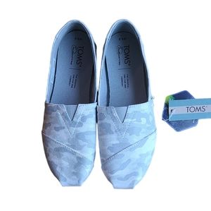 TOMS Glacier Grey Camouflage Print Women Alpargata Size 5.5
